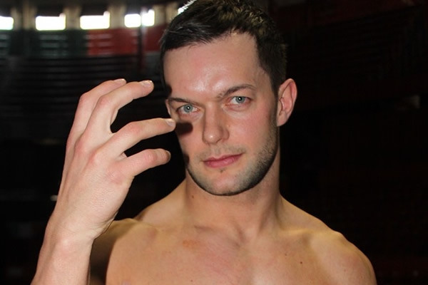 ¿Prince Devitt competirá junto a The Bullet Club en&nbsp;ROH?