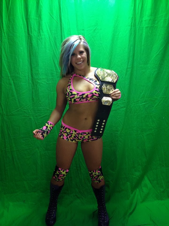 Indies Femeninas: Ronda de noticias, Barbi Hayden retiene título NWA, Nuevos combates para Girls Night Out 11 & 12, Kellie Skater & Tomoka Nakagawa retienen los títulos de parejas de&nbsp;Shimmer.