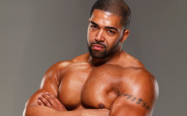 Otunga no sale en WWE pero si en otros programas de TV
