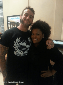 esta es la foto original de Punk frente al fake