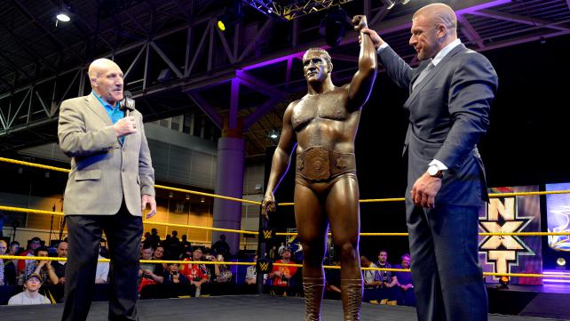 WWE: Se descubre la estatua de Bruno Sammartino en el&nbsp;Axxess.