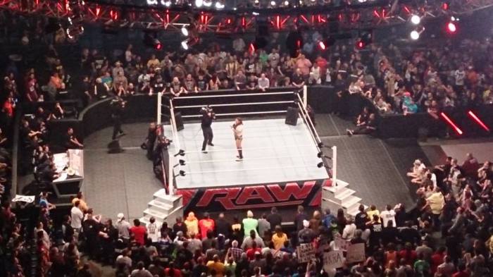 RAW _ Daniel Bryan como doble campeón mundial