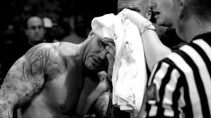 WWE Noticias: Detalles sobre el incidente de Orton / Papel de Hulk Hogan en el evento de Osaka / Interés en comprar los derechos audiovisuales de varias promociones&nbsp;canadienses