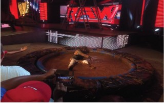 WWE Noticias. ¿qué pasó después de RAW?, ¿qué tenemos para ME y Smackdown hoy?, reacción de Vickie Guerrero, entrevista a Batista, los fans de RAW no reaccionan ante&nbsp;Bryan