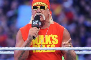 Hulk-Hogan-at-Wrestlemania-30