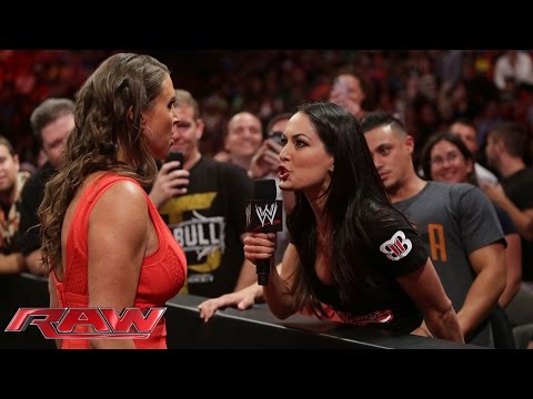 WWE Noticias: Ligero descenso en la audiencia de RAW / Encuesta: ¿ Qué «Signature Move» debería de usar Steph McMahon contra Brie Bella ? / El nuevo single de Fozzy, segunda canción oficial de&nbsp;Summerslam