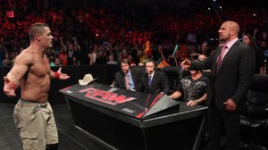 Cena_TripleH_Article