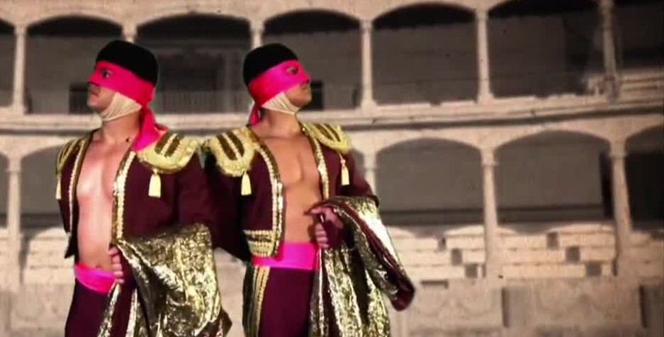 WWE NOTICIAS. Los Matadores hacen promoción para WWC diciendo que son españoles, primer combate en un house show de Hideo Itami, Jey Uso habla del público canadiense, Nick «Eugene» Dinsmore  habla tras su&nbsp;despido.