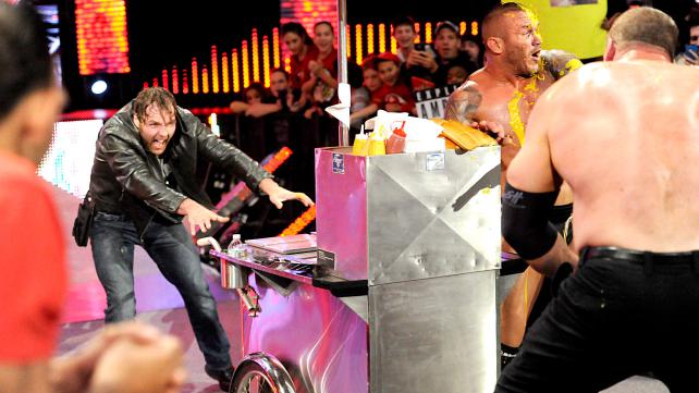 WWE Vídeos: RAW del 6 de&nbsp;octubre