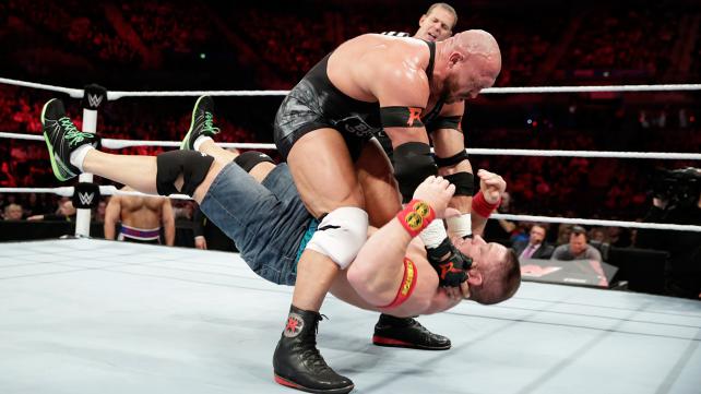 WWE Vídeos: RAW del 10 de&nbsp;noviembre