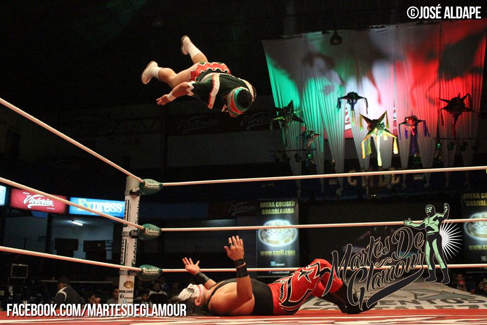 Reseña de la velada del CMLL “Martes de Glamour” del 2 de Diciembre y súper galería&nbsp;fotográfica