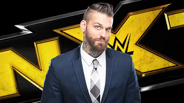 Corey Graves deja el wrestling y será nuevo comentarista de NXT, Brian Kendrick en backstage en NXT, Triple H feleicita a Sami&nbsp;Zayn.
