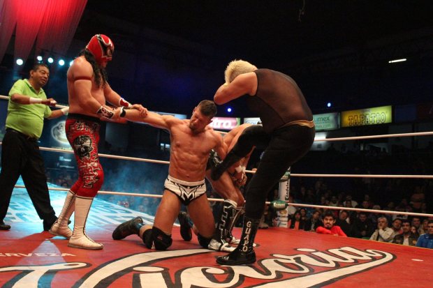 10329826_828622433861591_4076460634029254064_o