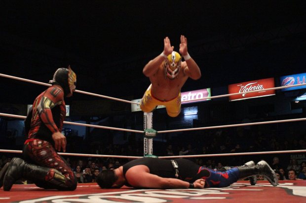 10818373_824767857580382_4404521092907583619_o