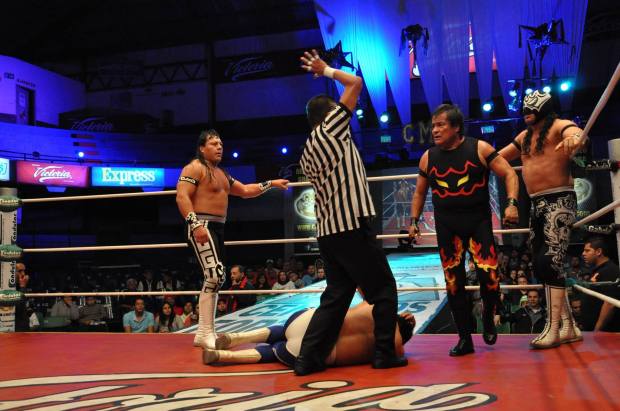 10911219_827542683969566_2902439074923300743_o