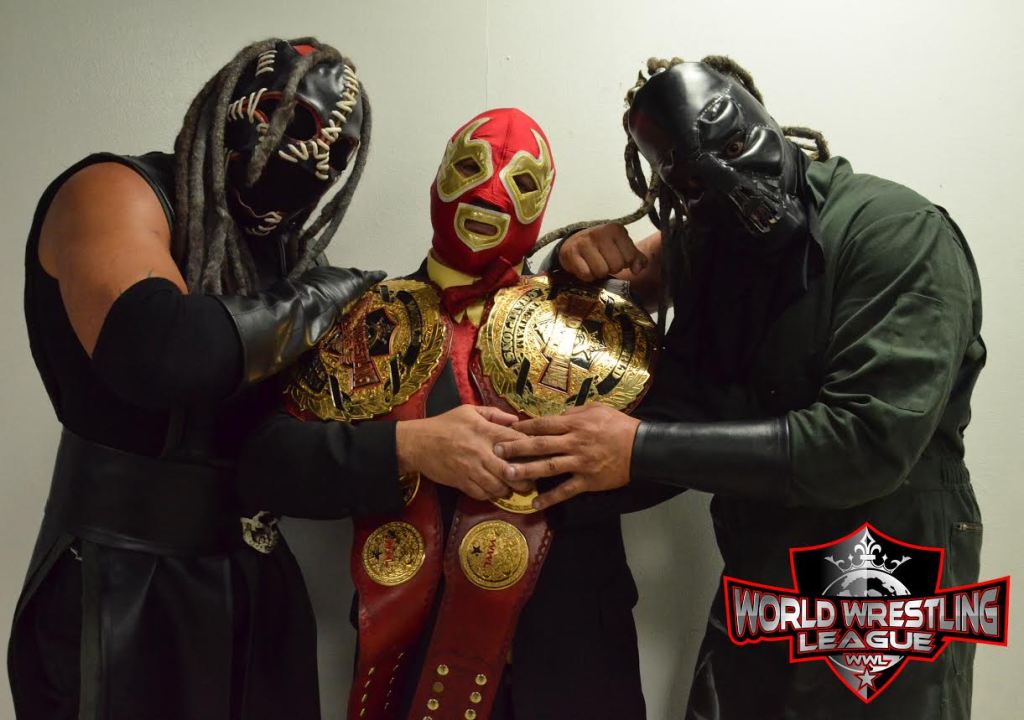 «Su Majestad El Profe» junto a Spectro y Kronya (Legio), nuevos Campeones Mundiales de Parejas de la&nbsp;WWL.