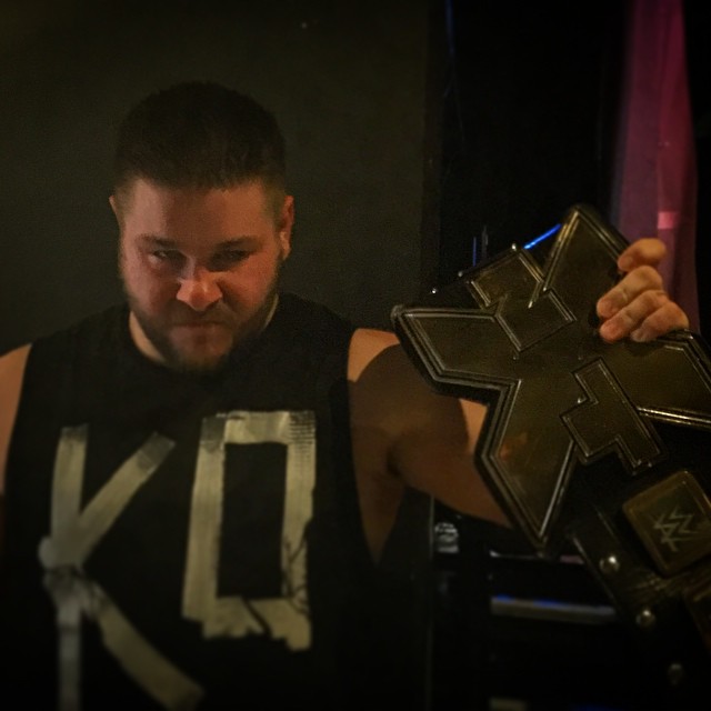 Imagen: Kevin Owens tras ganar el NXT&nbsp;Championship