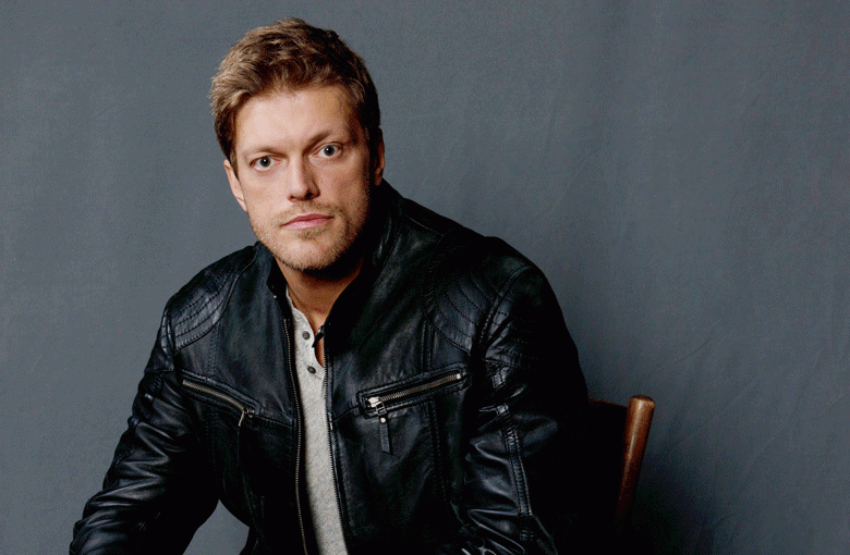 Edge habla de su personaje en la película «Interrogation» junto a&nbsp;Lana.